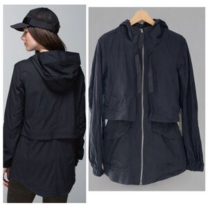 Lululemon Yogi Anorak Lined Water-resistant Long Hooded Jacket Black size M